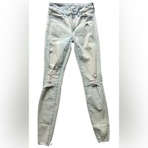 American Eagle Distressed Light Blue Women's Jeans Size 2  26”Wx 30”L